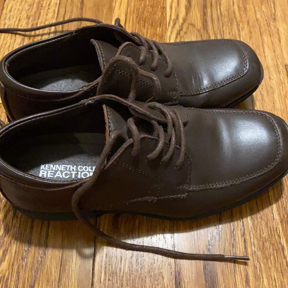 Kenneth Cole reaction dress shoes boys size one